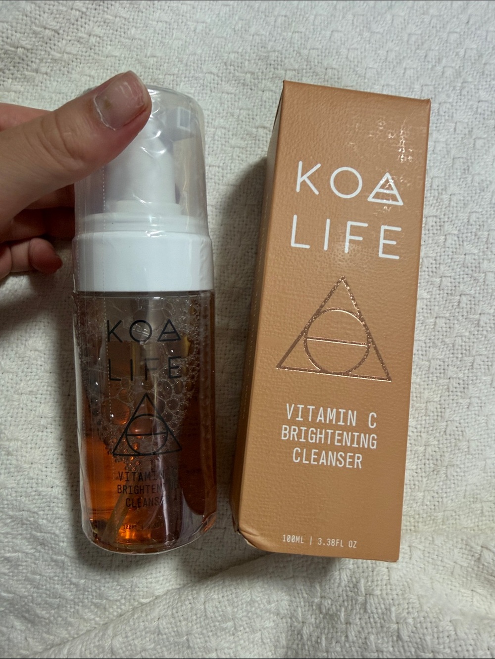Vitamin C Brightening Cleanser — Orange Foaming Cleanser